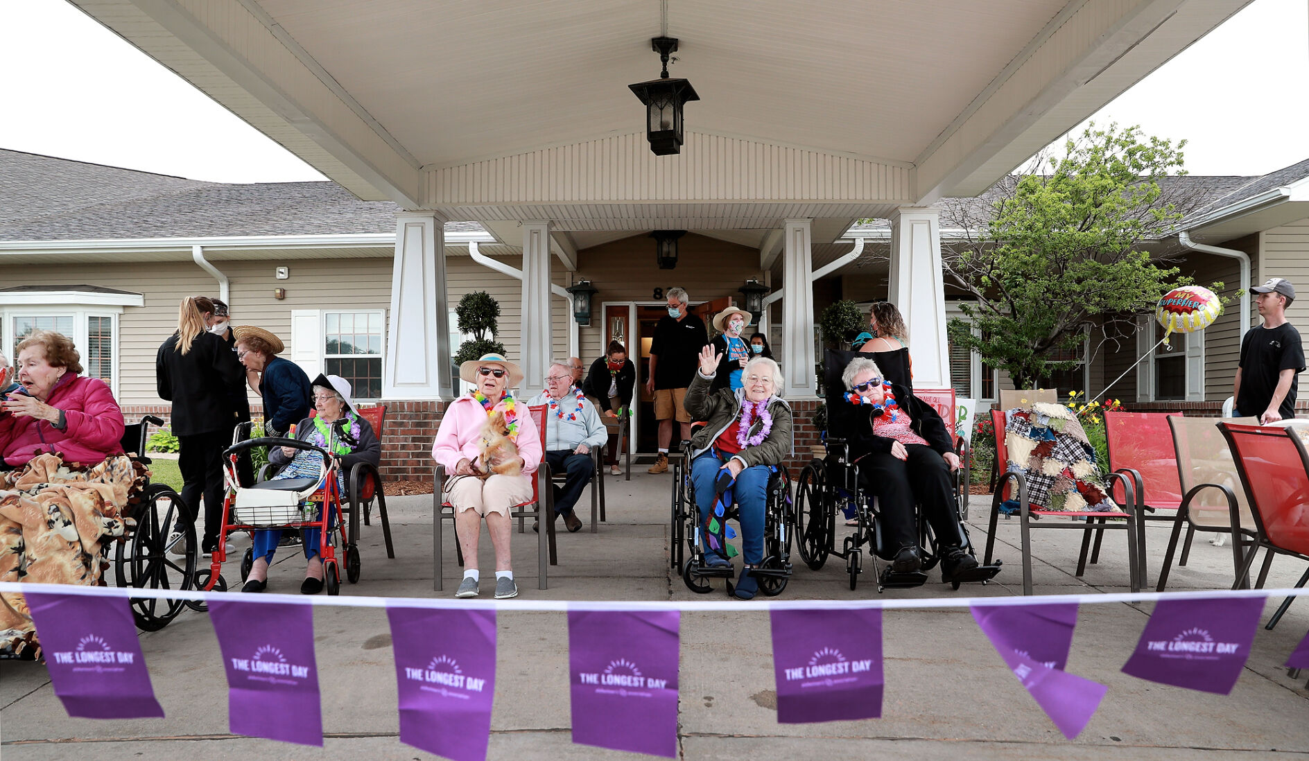 06220_CountryHouseParade003_CA.JPG